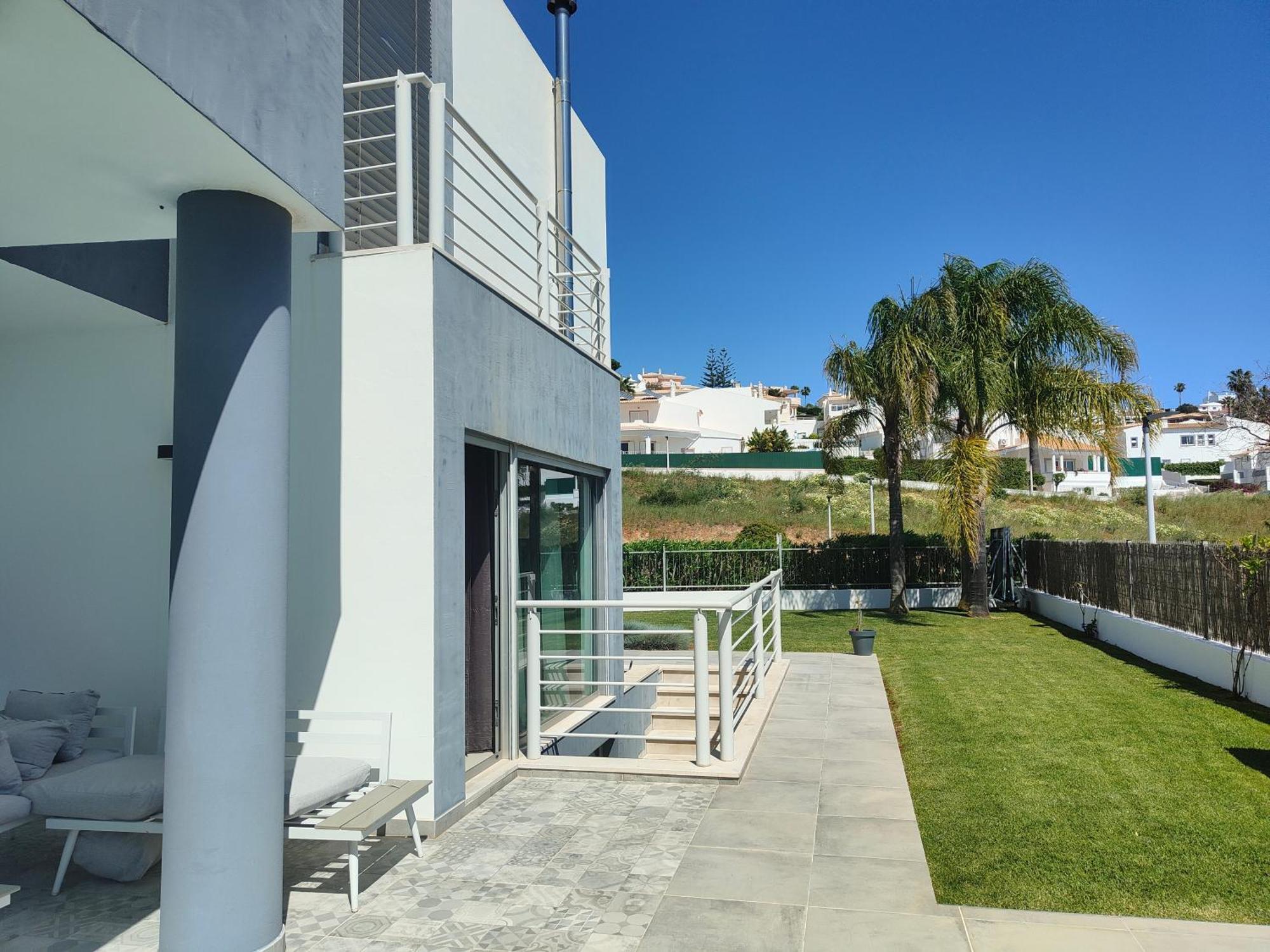 Orada Lola Villa *